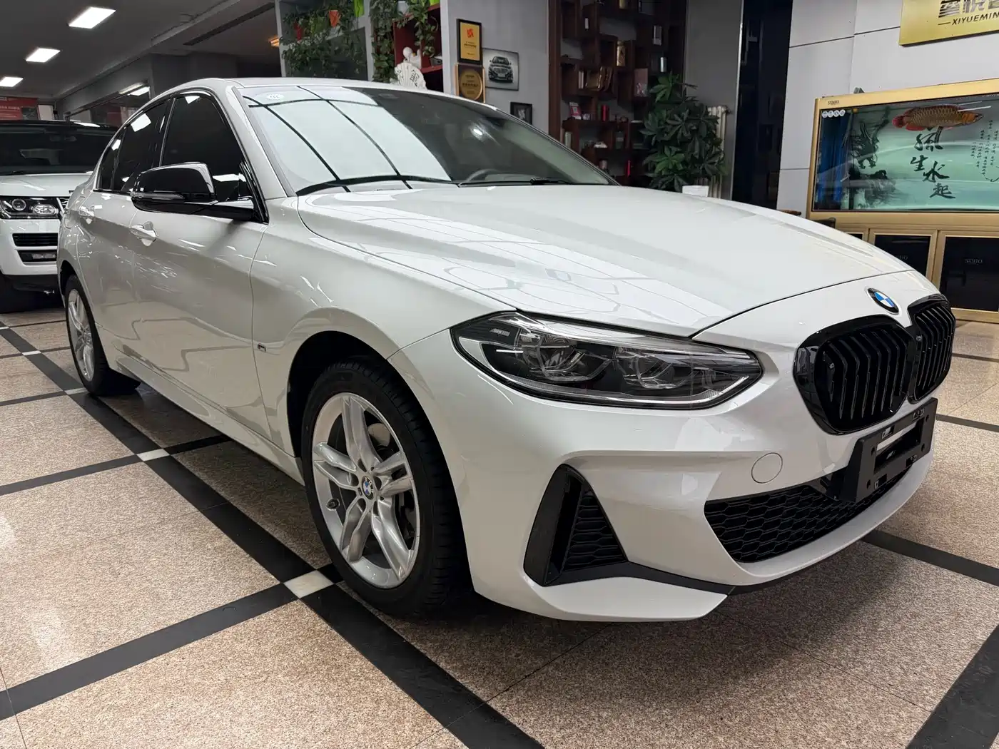 BMW 1 Series 2021 Facelift 120i M Sport Shadow Edition фото 3
