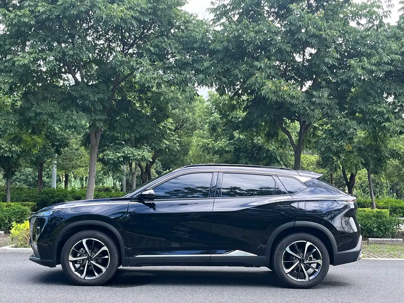 Dongfeng Aeolus Haohan 2025 2024 Glory Edition DH-i 1.5T Luxury