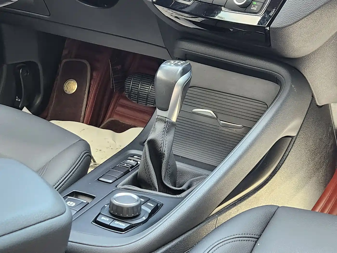 BMW X1 2019 sDrive18Li Fashion Model фото 15