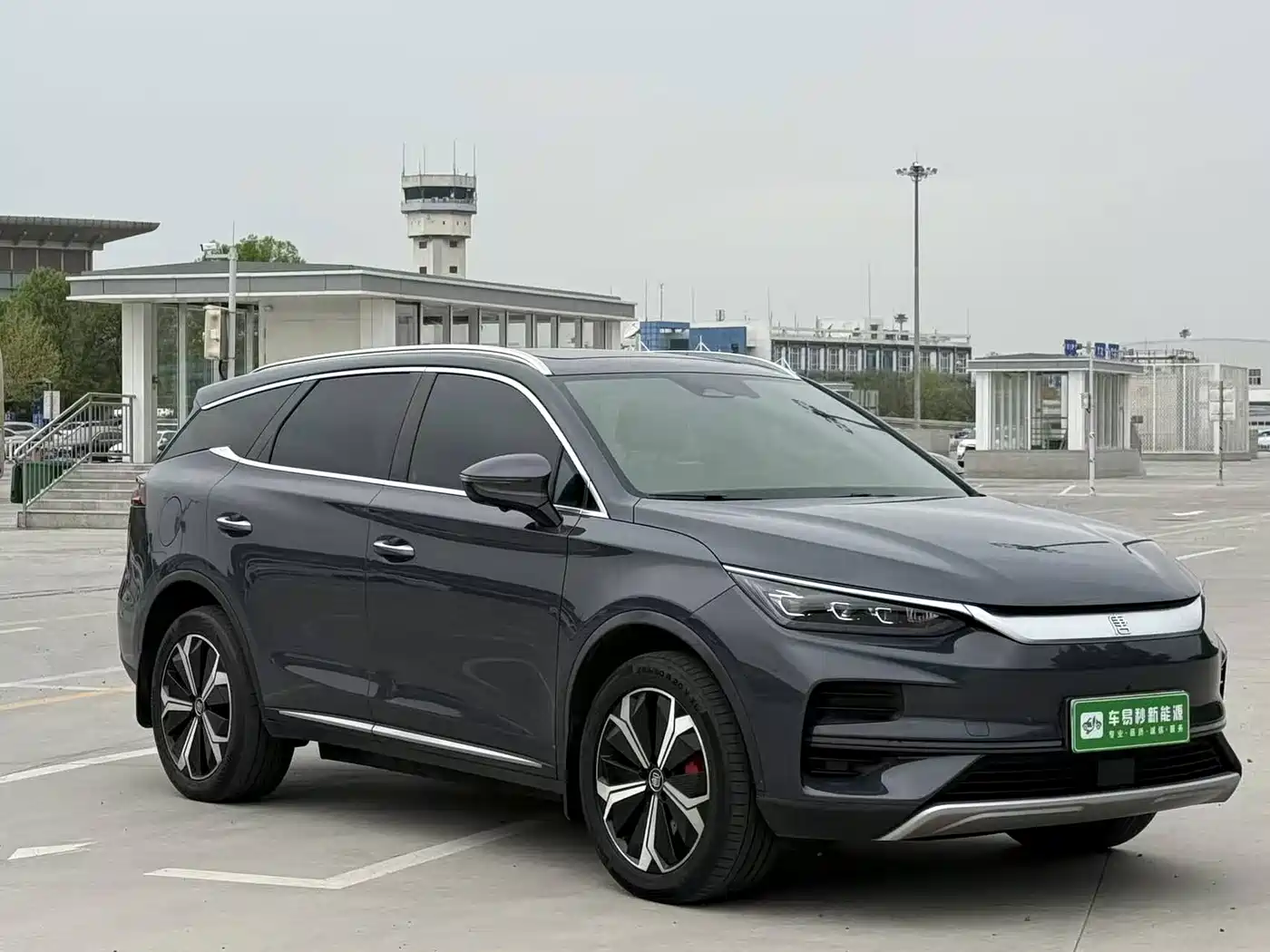 BYD Tang New Energy 2022 EV 730KM Premium фото 3