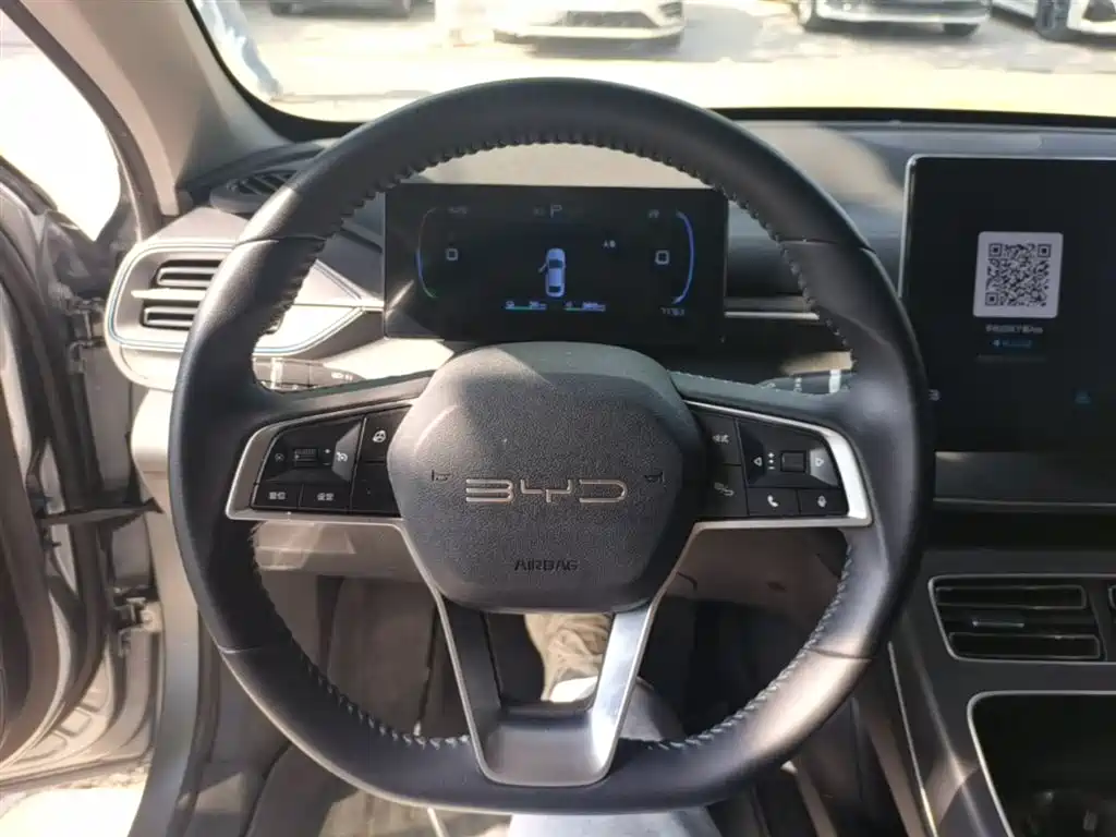 BYD Destroyer 05 2024 Glory Edition DM-i 55KM Luxury фото 11