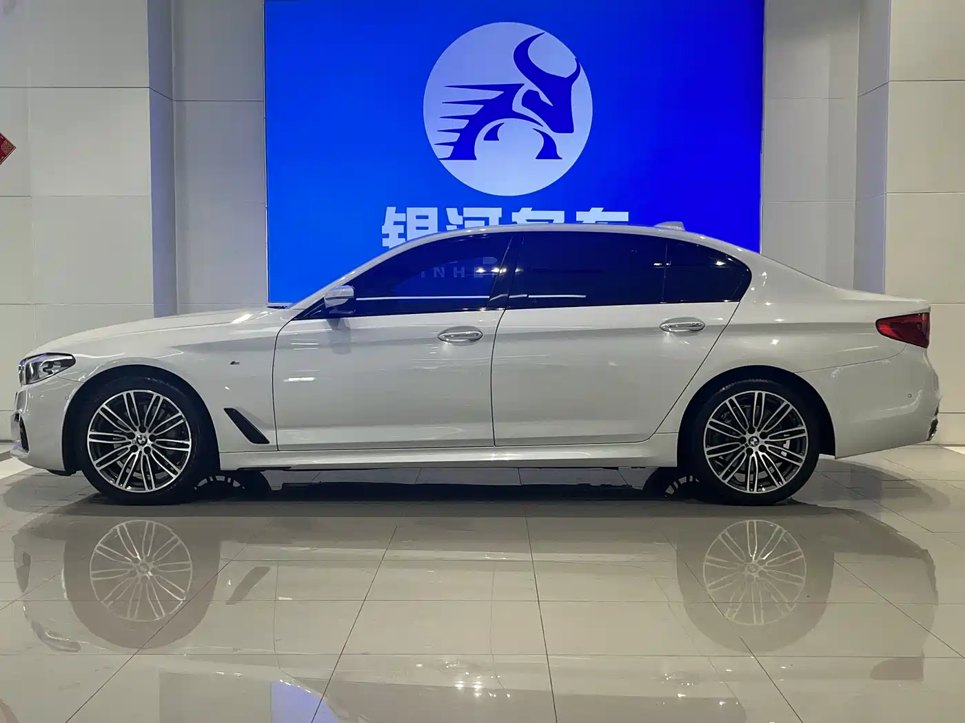 BMW 5 Series 2018 530Li Leading M Sport Package фото 4