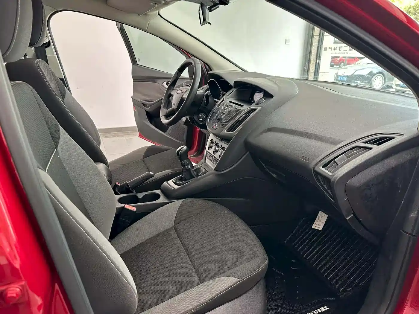 Ford Focus 2014 2012 Hatchback 1.6L Manual Comfort