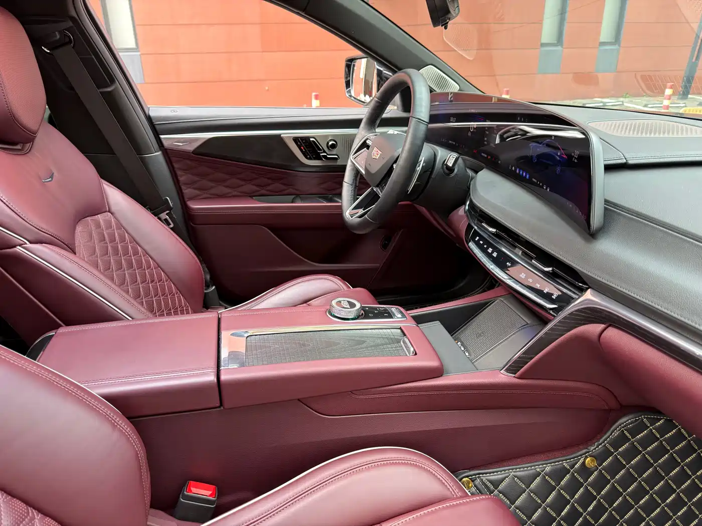 CADILLAC CT6