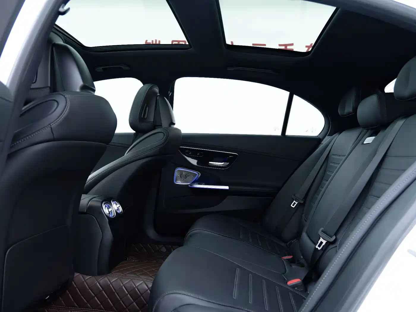 Mercedes-Benz C-Class 2023 C 260 L Sport фото 17