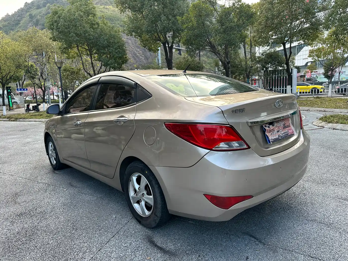 Hyundai Verna 2016 1.4L Automatic Leading GLX фото 5