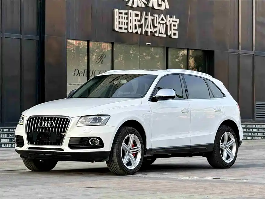 Audi Q5 2016 40 TFSI Technology Model