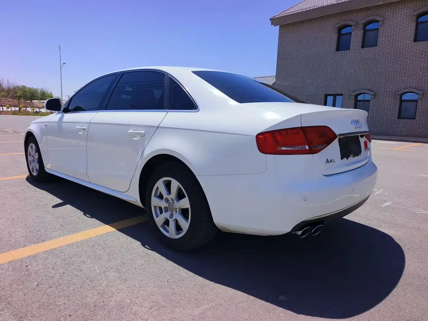 Audi A4L 2011 2.0 TFSI Standard фото 6
