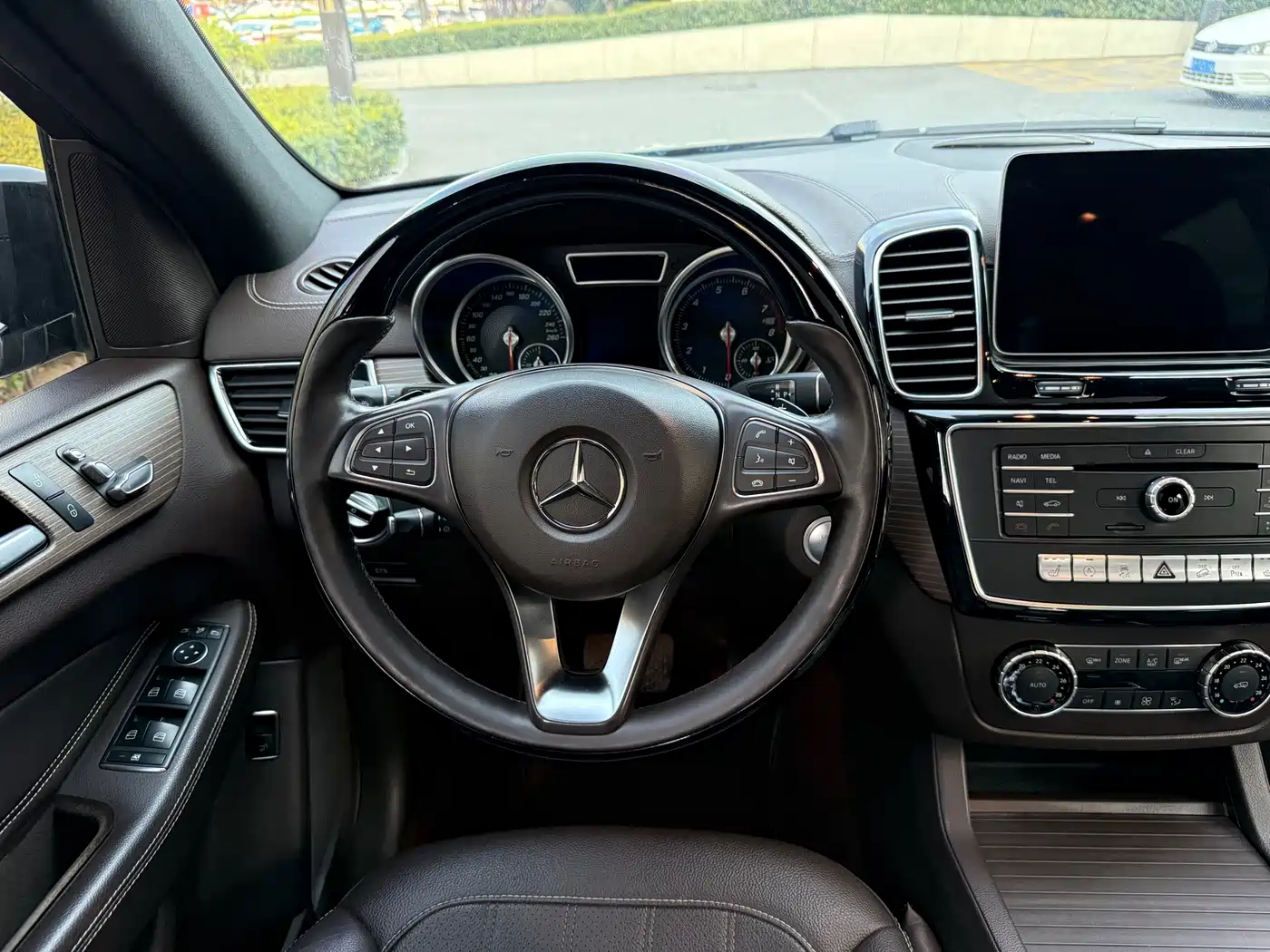 Mercedes-Benz GLE 2018 GLE 320 4MATIC Dynamic Ultimate Edition фото 15