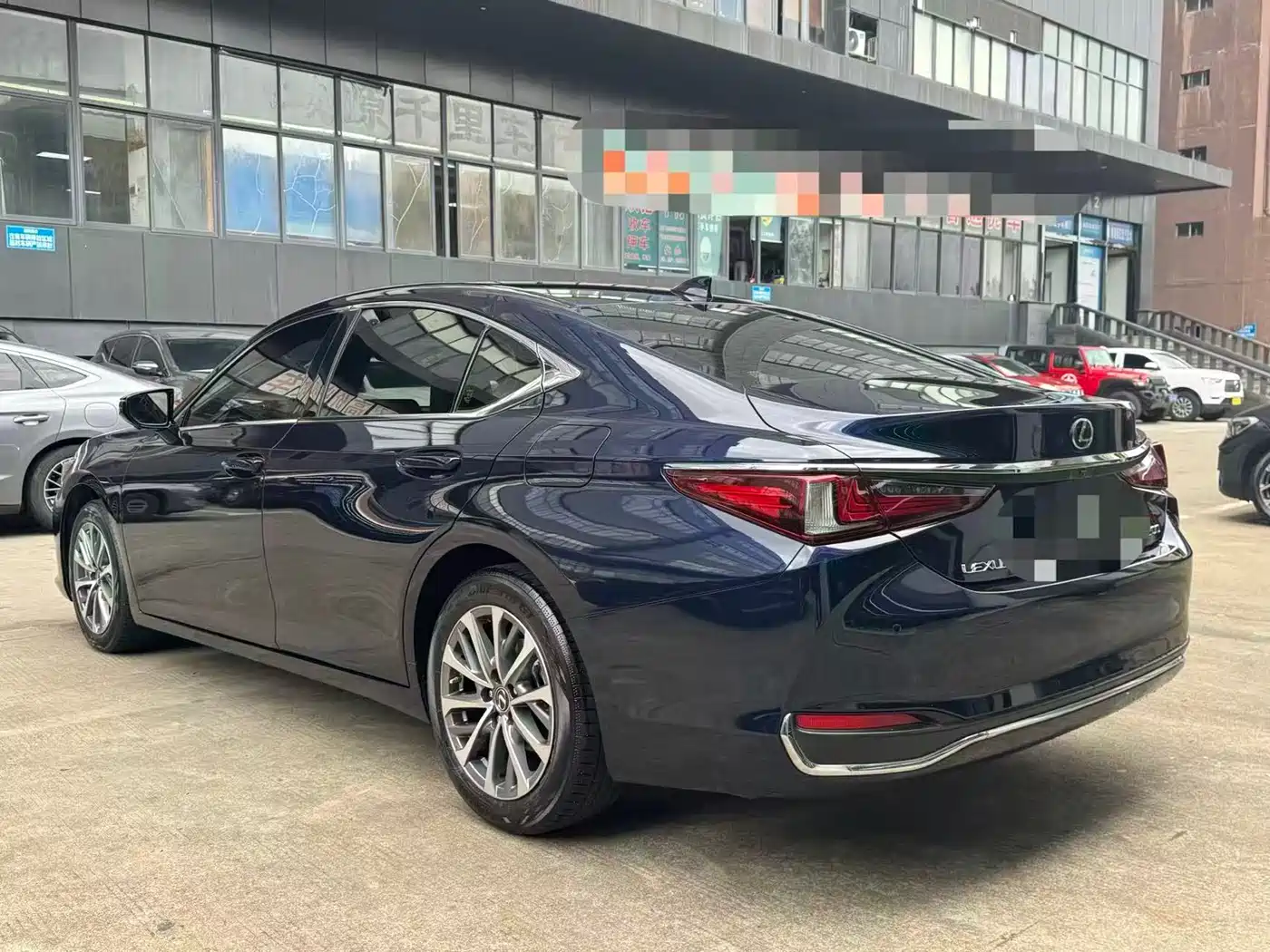 Lexus ES 2021 200 Excellence Edition фото 9