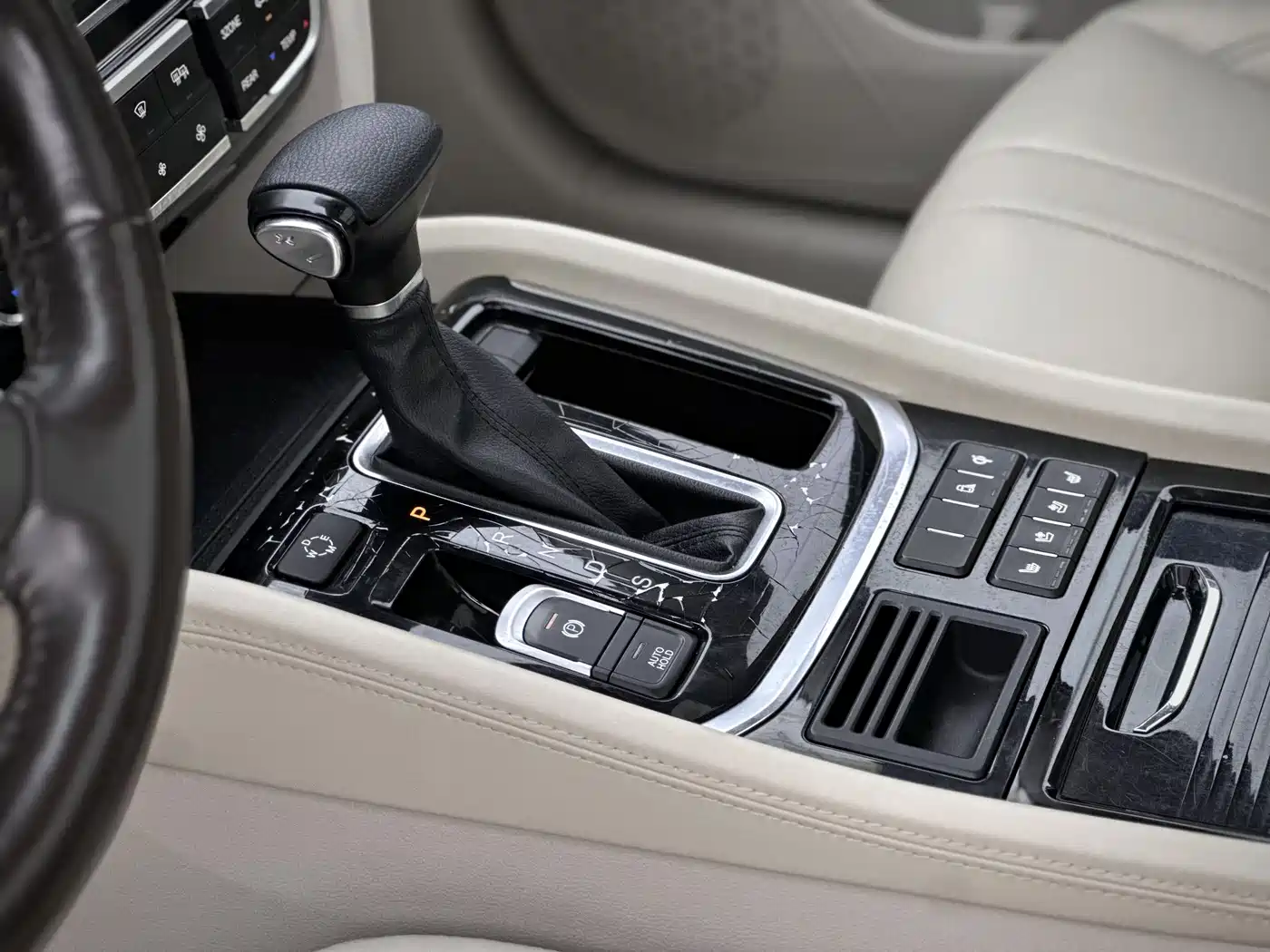 GAC Trumpchi Trumpchi GS8 2017 320T 2WD Luxury Smart Connect (7-seater) фото 13