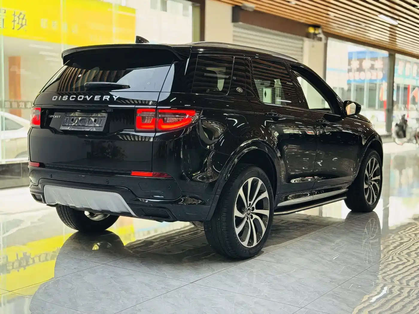 Land Rover Discovery Sport 2024 2024 Performance Technology Edition
