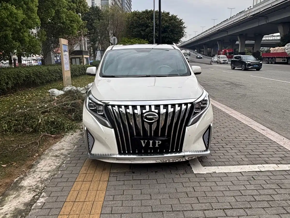 GAC TRUMPCHI M8