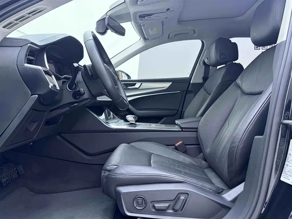 Audi A6L 2019 40 TFSI Luxury Elegance фото 17