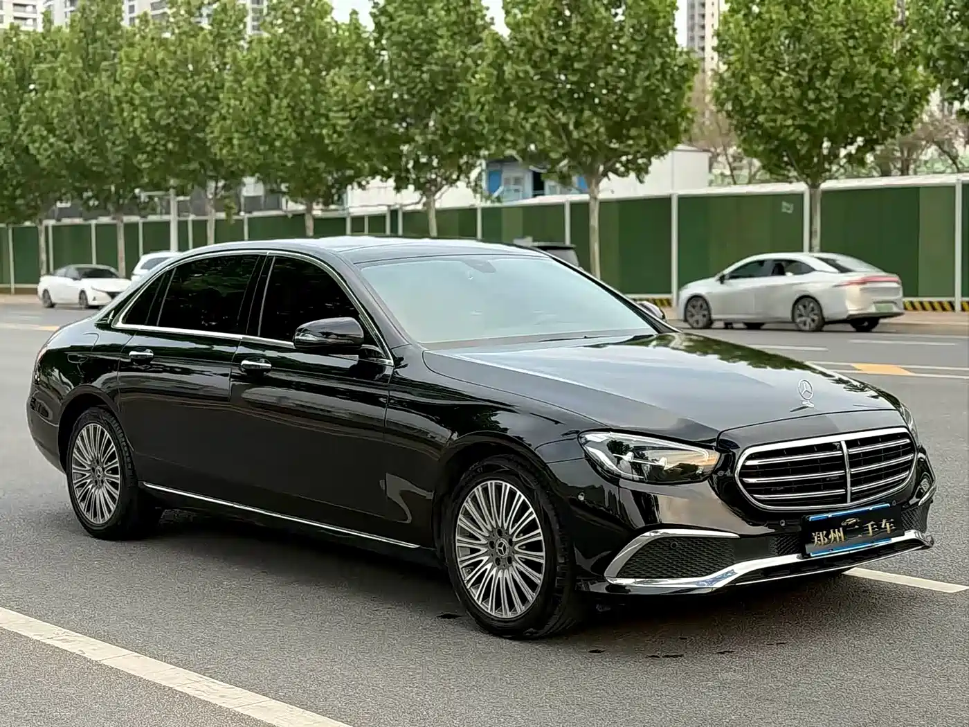 Mercedes-Benz E-Class 2021 E 300 L Fashion фото 3