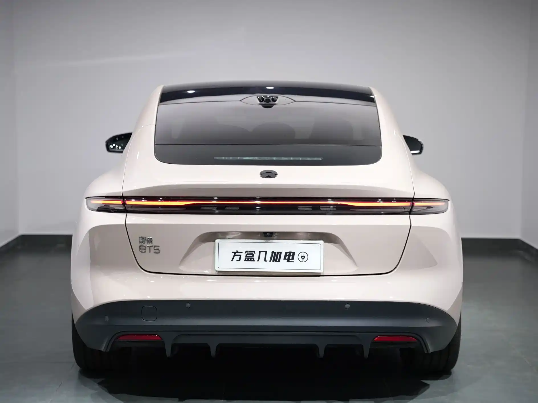 Фото 6 - NIO ET5