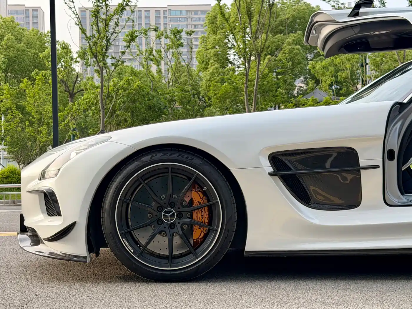 Mercedes-Benz SLS AMG 2011 SLS AMG фото 13