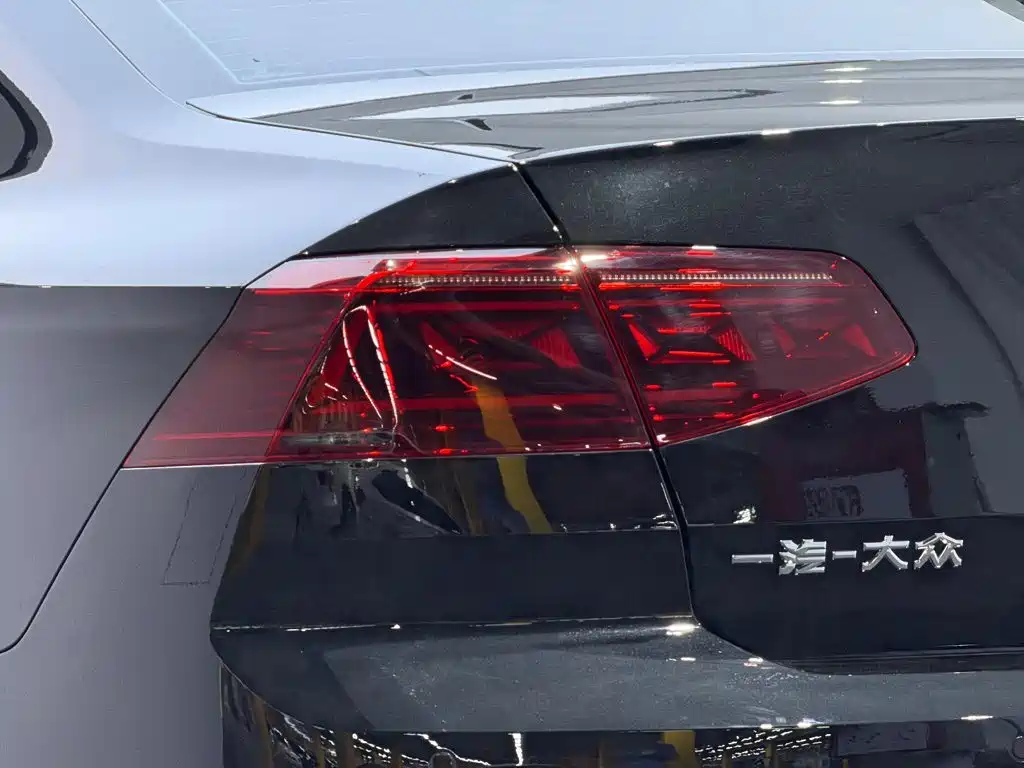 Photo 14 - Volkswagen Magotan
