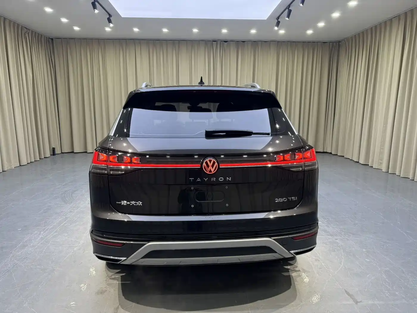 Volkswagen Tayron 2023 280TSI 2WD Luxury Plus Advanced Edition фото 5