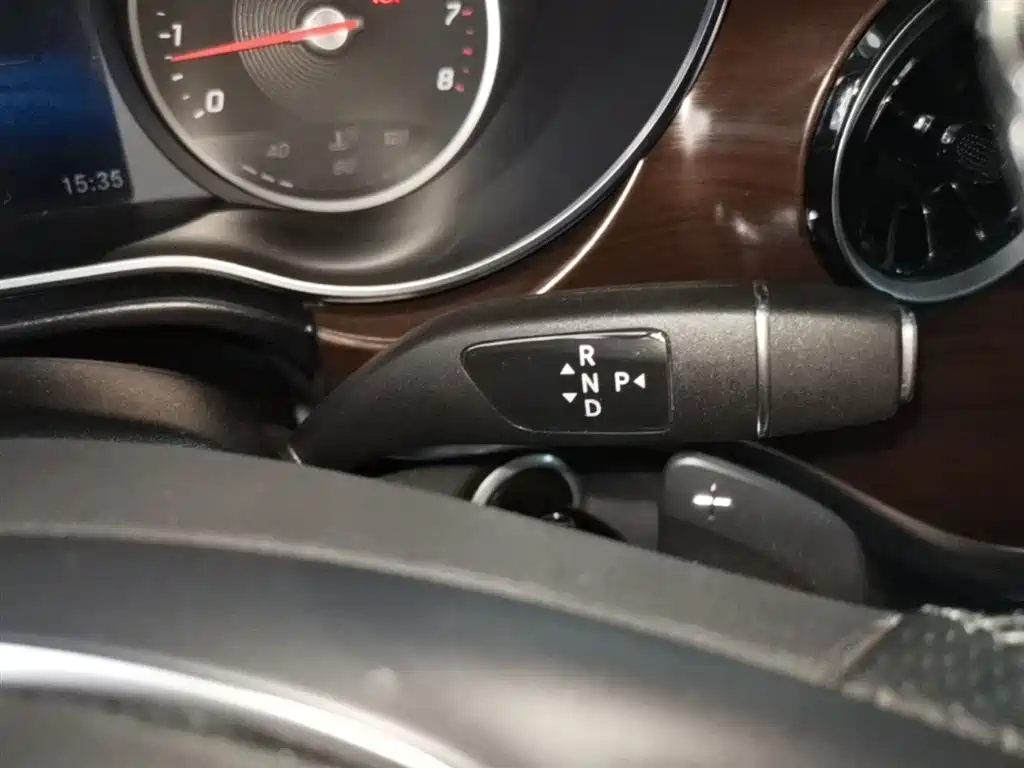 Mercedes-Benz V-Class 2022 V 260 Pilot Edition фото 14