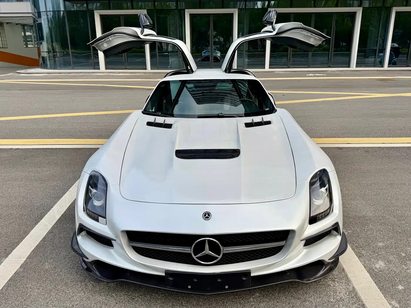 Mercedes-Benz SLS AMG 2011 SLS AMG фото 18
