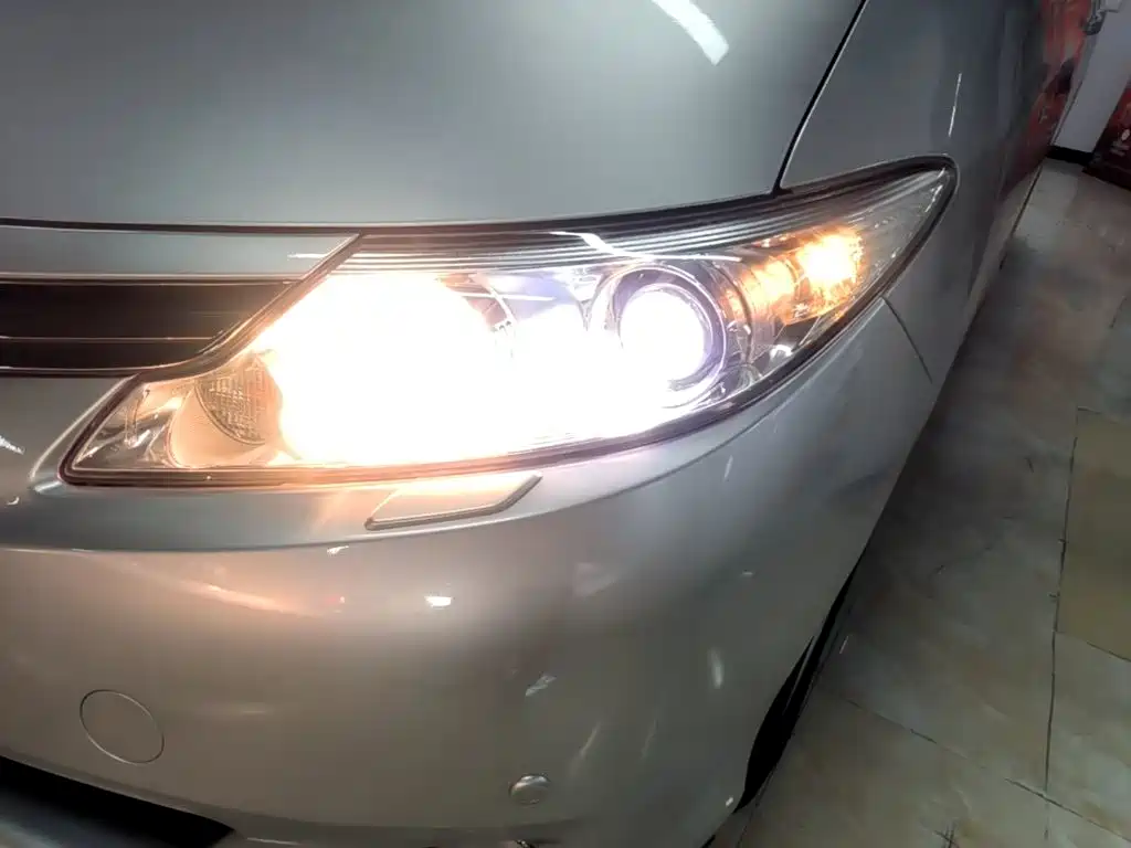 Toyota Previa 2015 2012 2.4L 7-Seater Luxury Edition