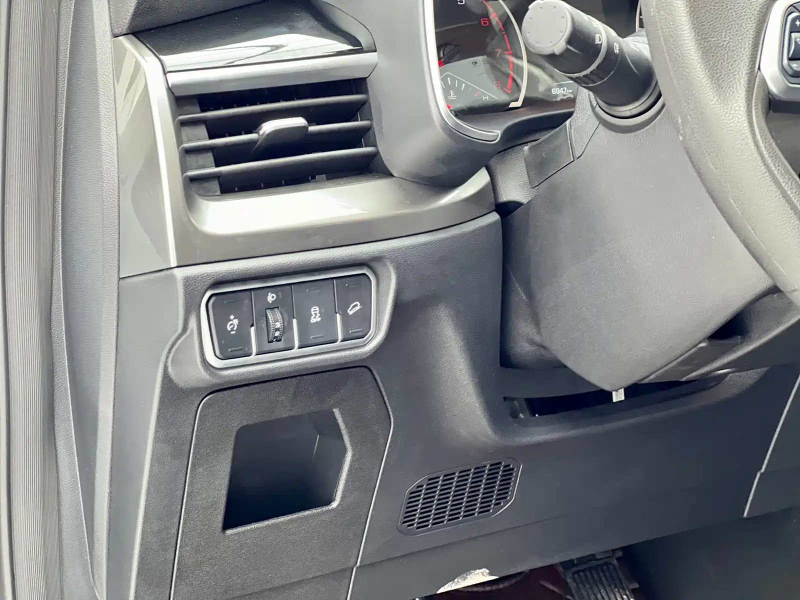 Фото 3 - Haval H6