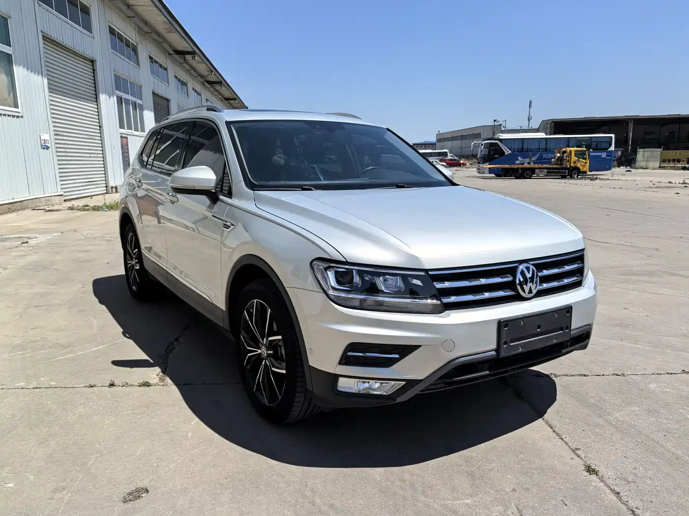 Volkswagen Tiguan L 2020 330TSI Auto 2WD Smart Luxury China VI фото 3
