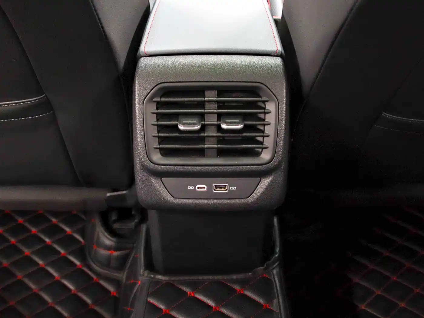 Volkswagen Lamando 2022 Lamando L 280TSI DSG Cool Edition фото 16