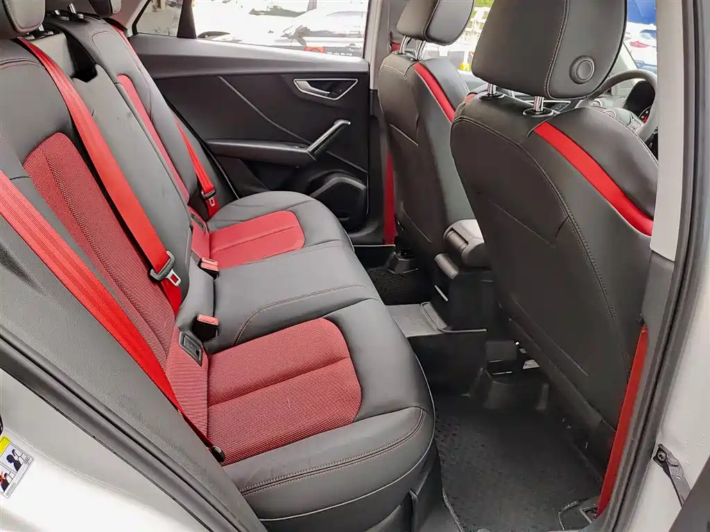 Audi Q2L 2021 Model 35 TFSI Fashion Dynamic фото 11