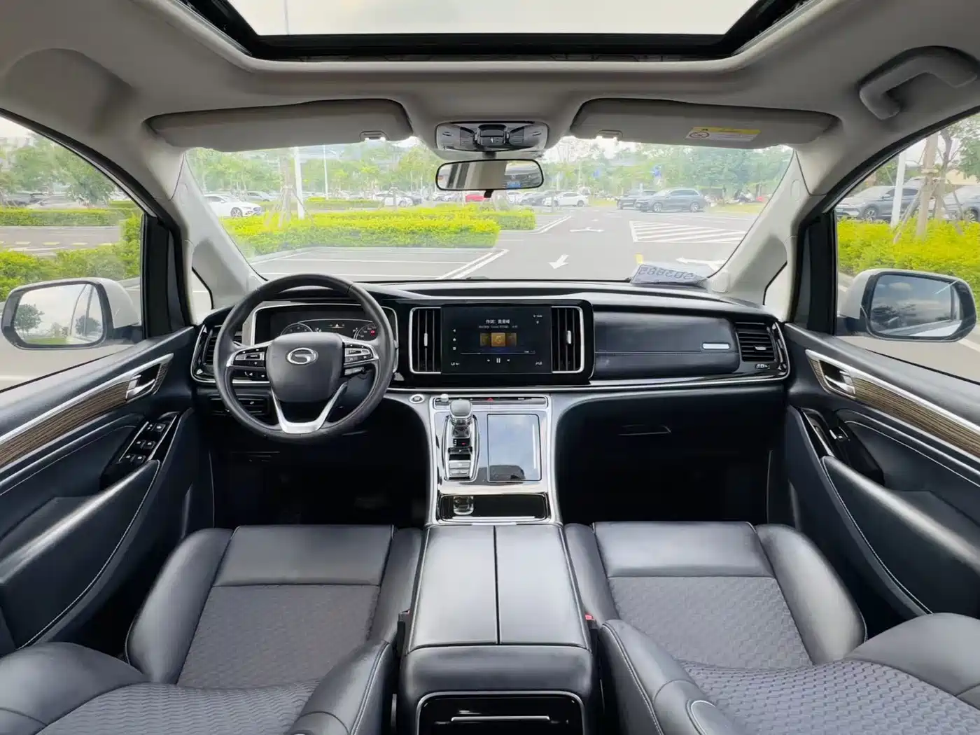 GAC Trumpchi Trumpchi M8 2024 Leadershow Series 390T Luxury Edition фото 17