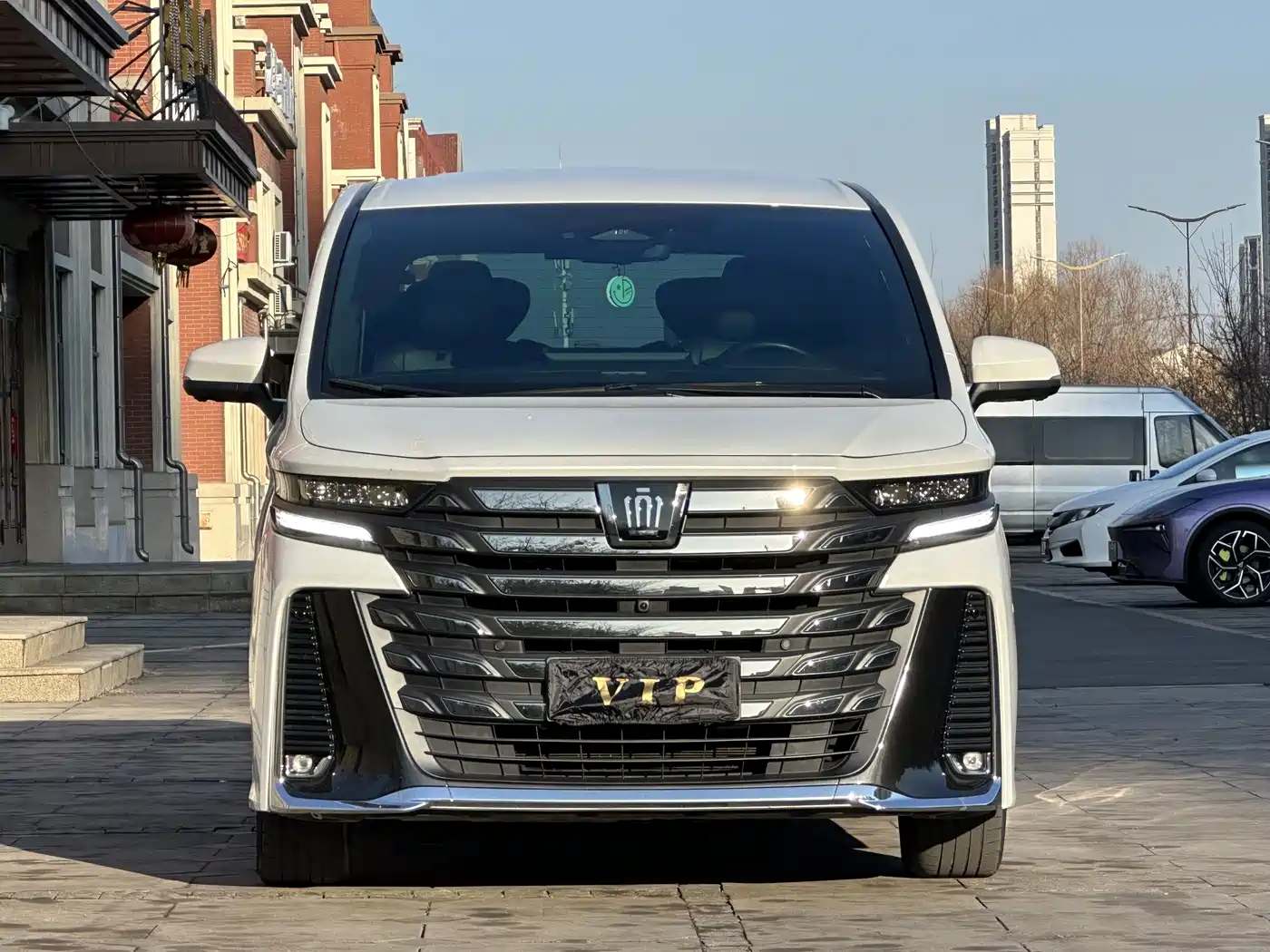 Toyota Vellfire 2024 Crown Hybrid 2.5L Executive Premium Edition фото 2