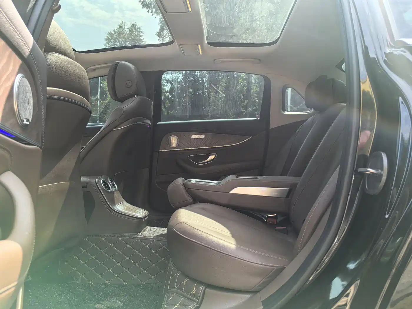 Mercedes-Benz E-Class 2021 E 300 L Fashion фото 9