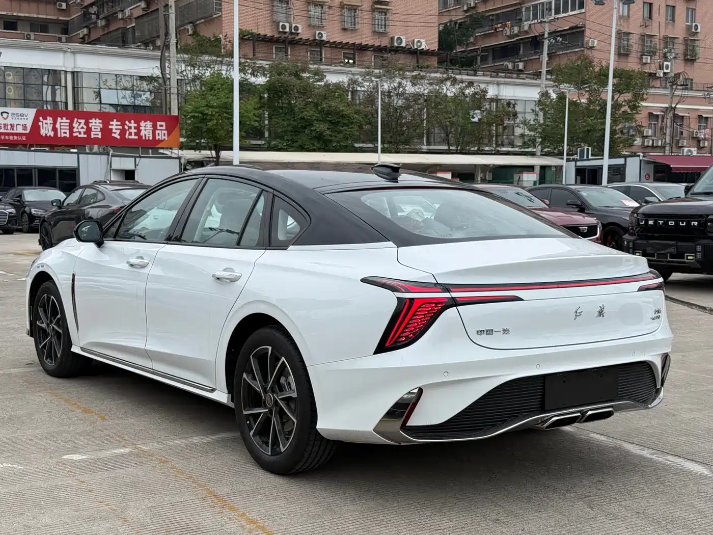 Hongqi H6 2025 Model 2.0T Beauty Edition фото 6