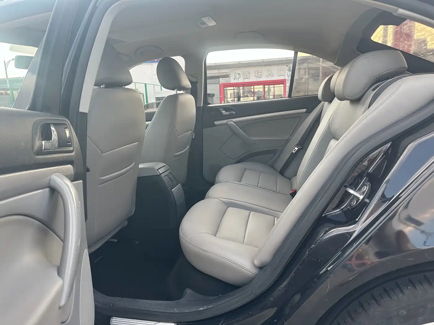Škoda Octavia 2014 2.0L Auto Yijie Edition фото 10