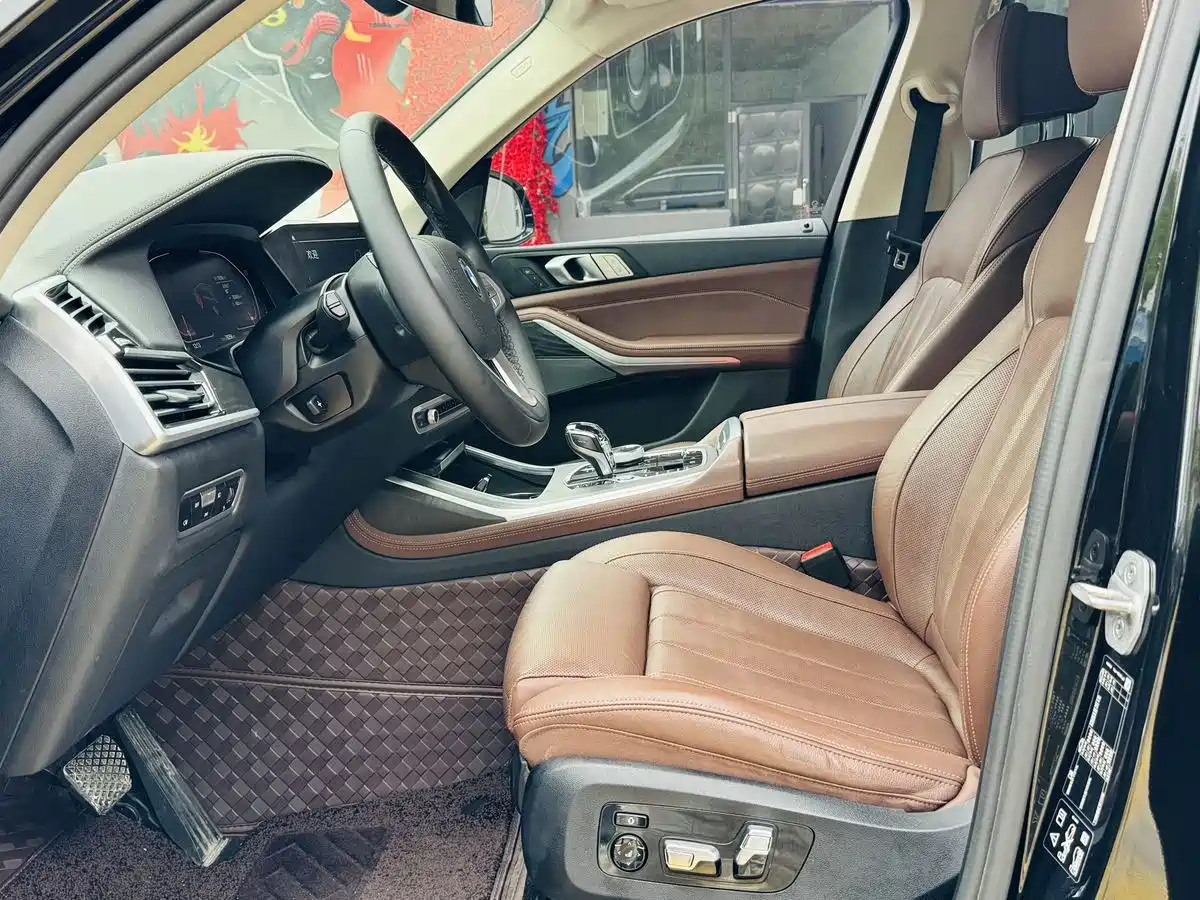 BMW X7 2021 xDrive40i Leading Luxury Package фото 10