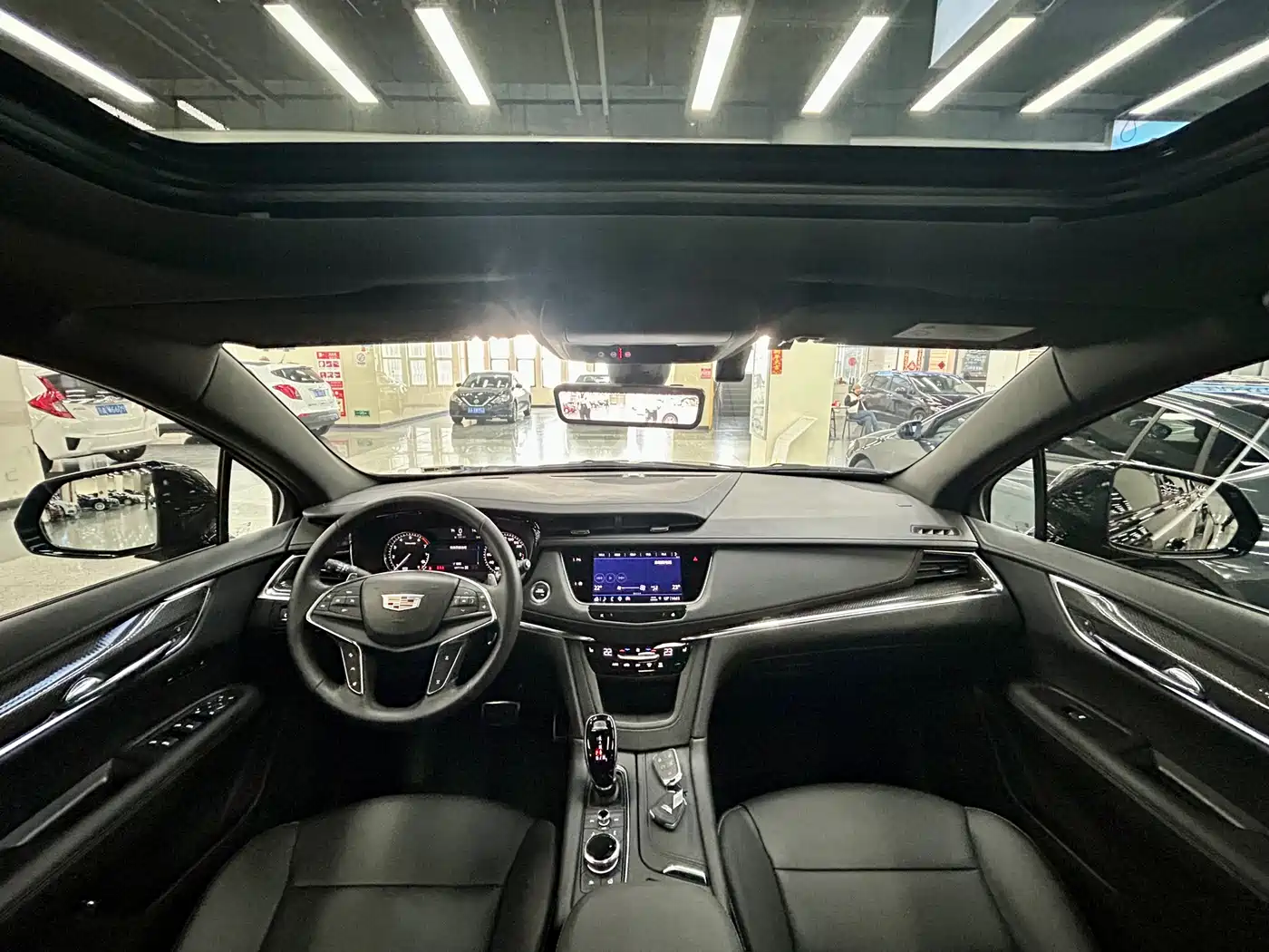 Cadillac XT5 2022 2.0T AWD Luxury (Hummingbird Edition) фото 13