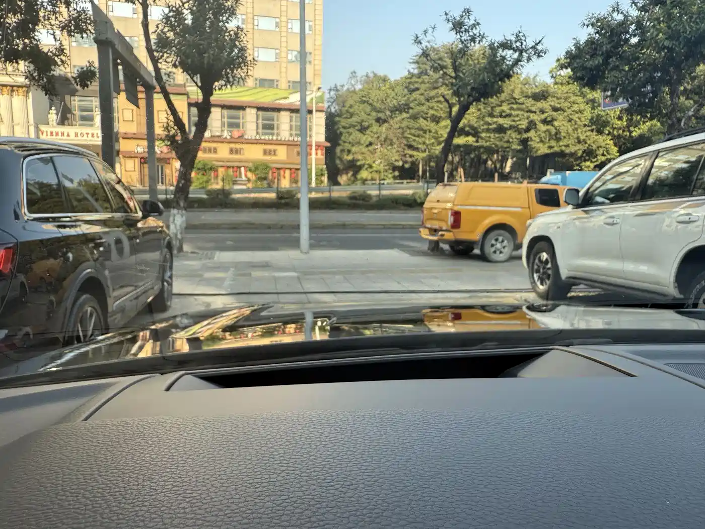 Volkswagen Touareg 2020 3.0TSI Enjoyment Edition China VI фото 16