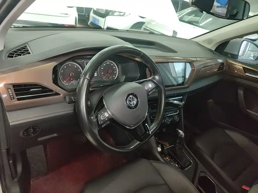 Volkswagen Tharu 2019 2019 280TSI 2WD Comfort Edition China VI
