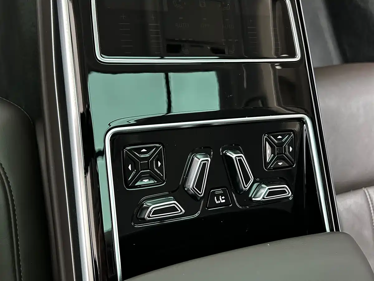 Audi A8 2019 Plus A8L 50 TFSI quattro Comfort фото 14