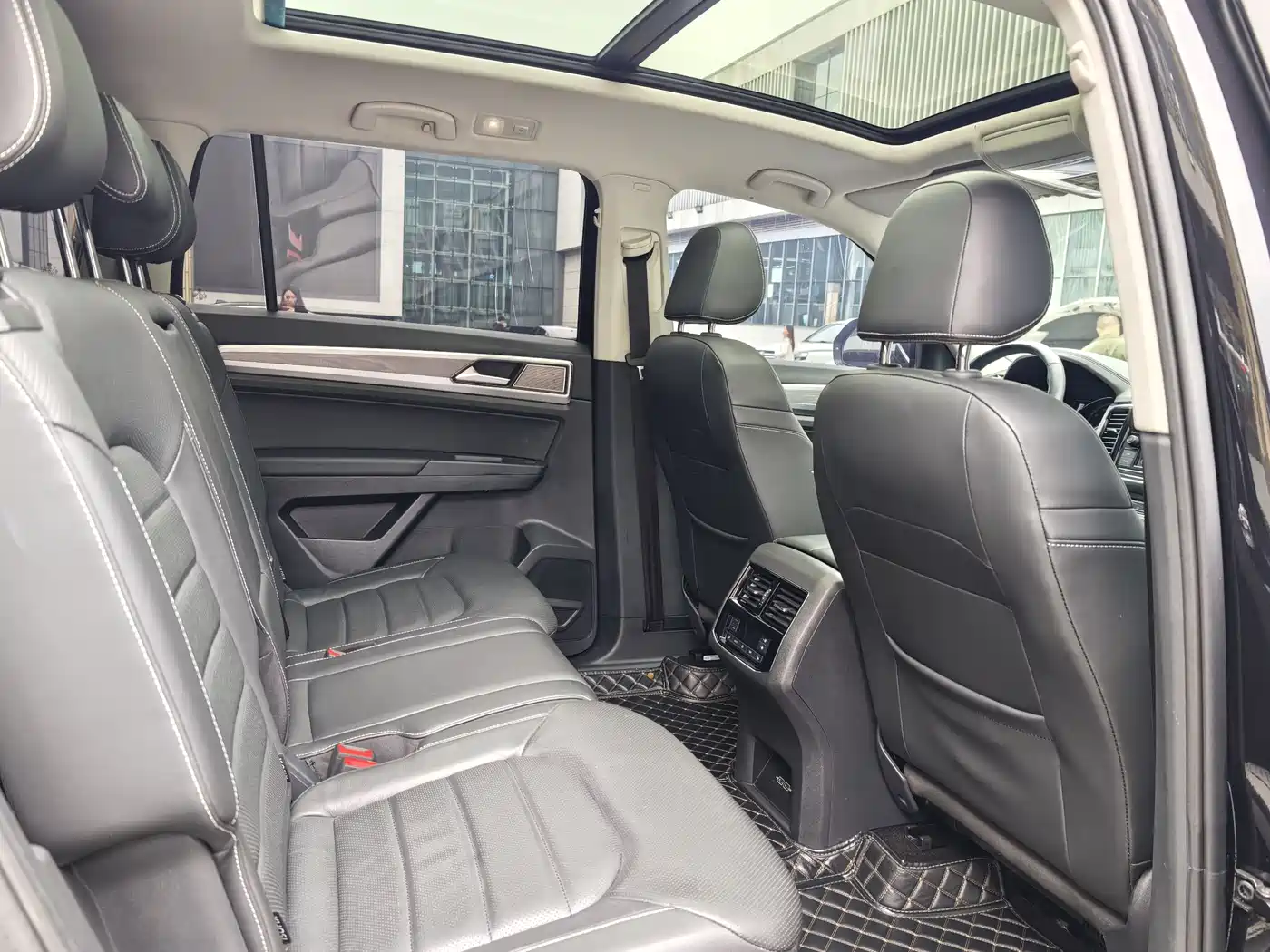 Volkswagen Teramont 2019 330TSI 2WD Luxury China VI фото 23