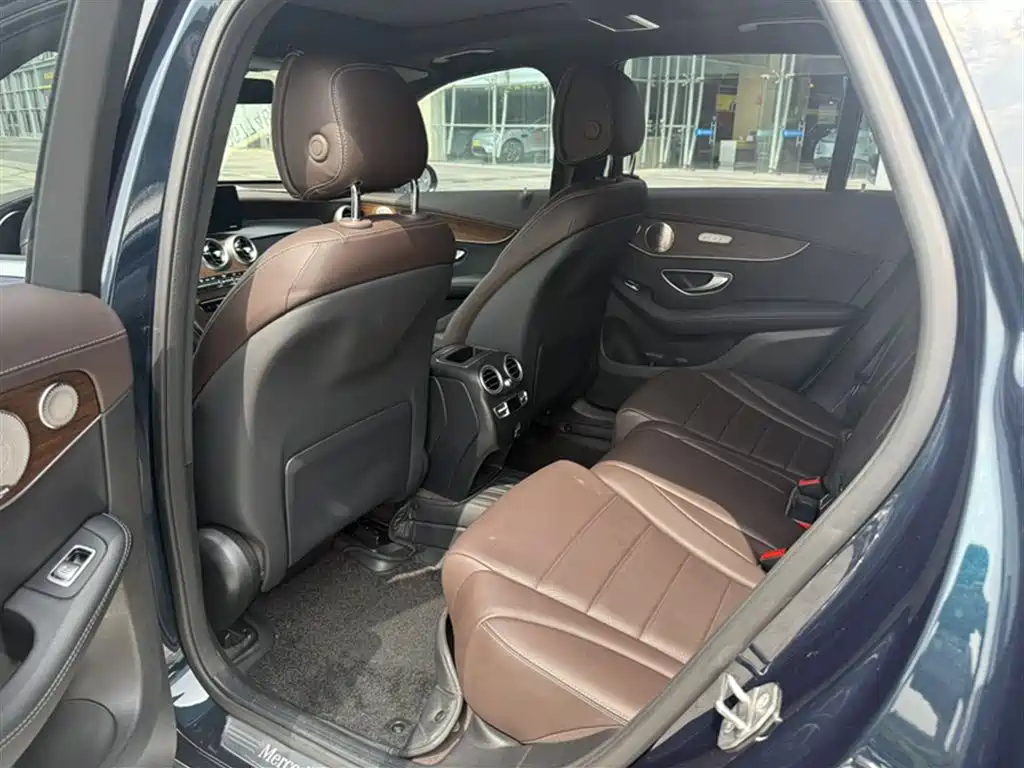 MERCEDES-BENZ GLC