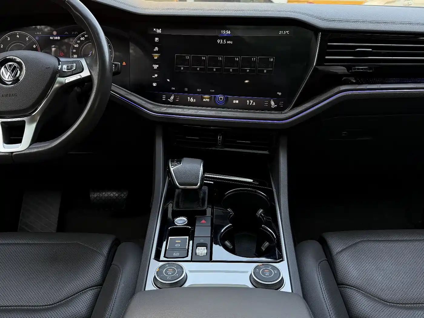 Volkswagen Touareg 2020 3.0TSI Enjoyment Edition China VI фото 9