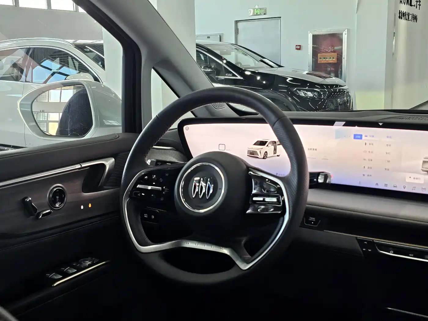 BUICK GL8 NEW ENERGY