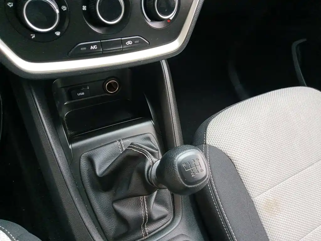 Wuling Motors Wuling Hongguang S3 2020 2019 1.5L Manual Standard Model China VI