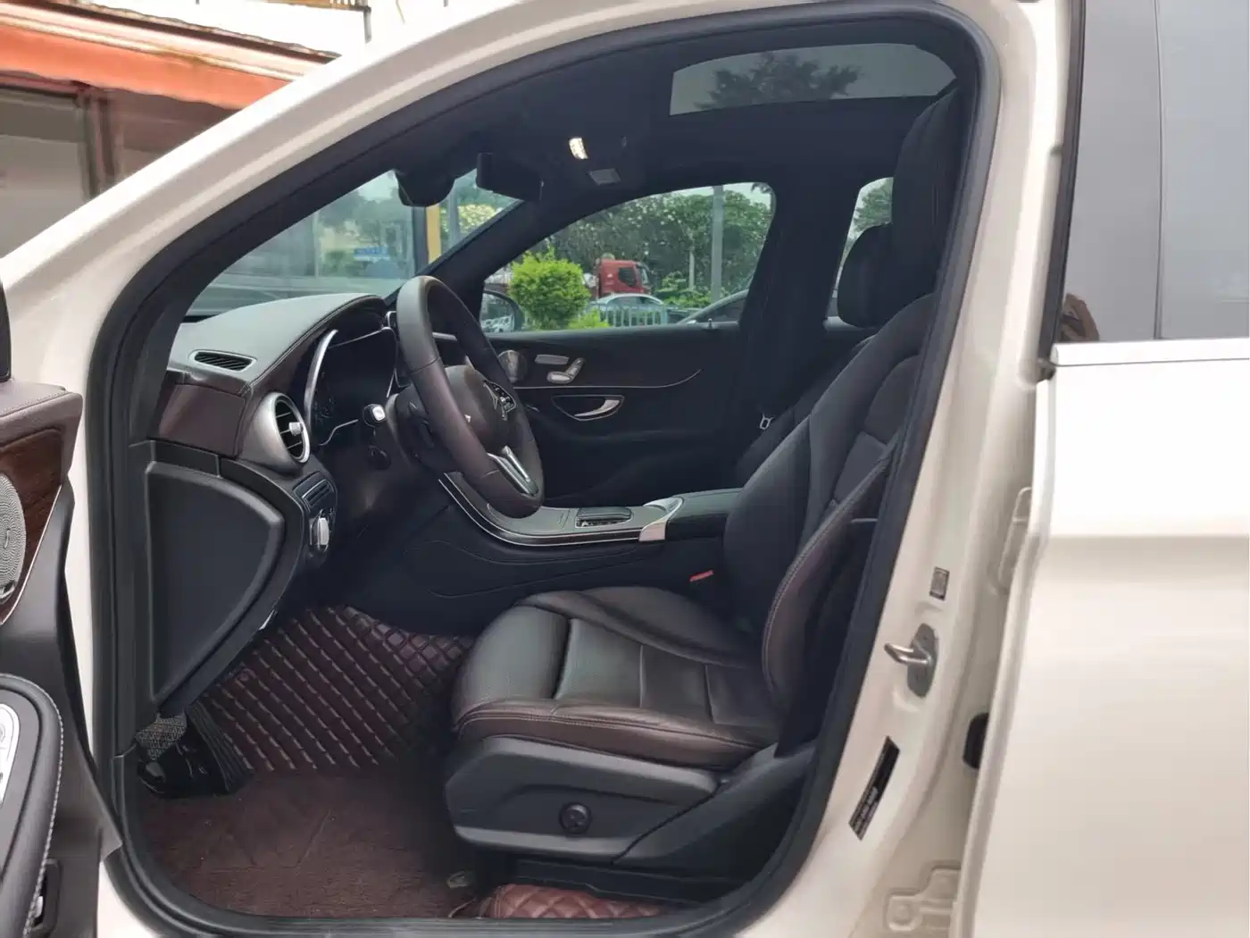 Mercedes-Benz GLC 2021 GLC 300 L 4MATIC Sporty фото 5