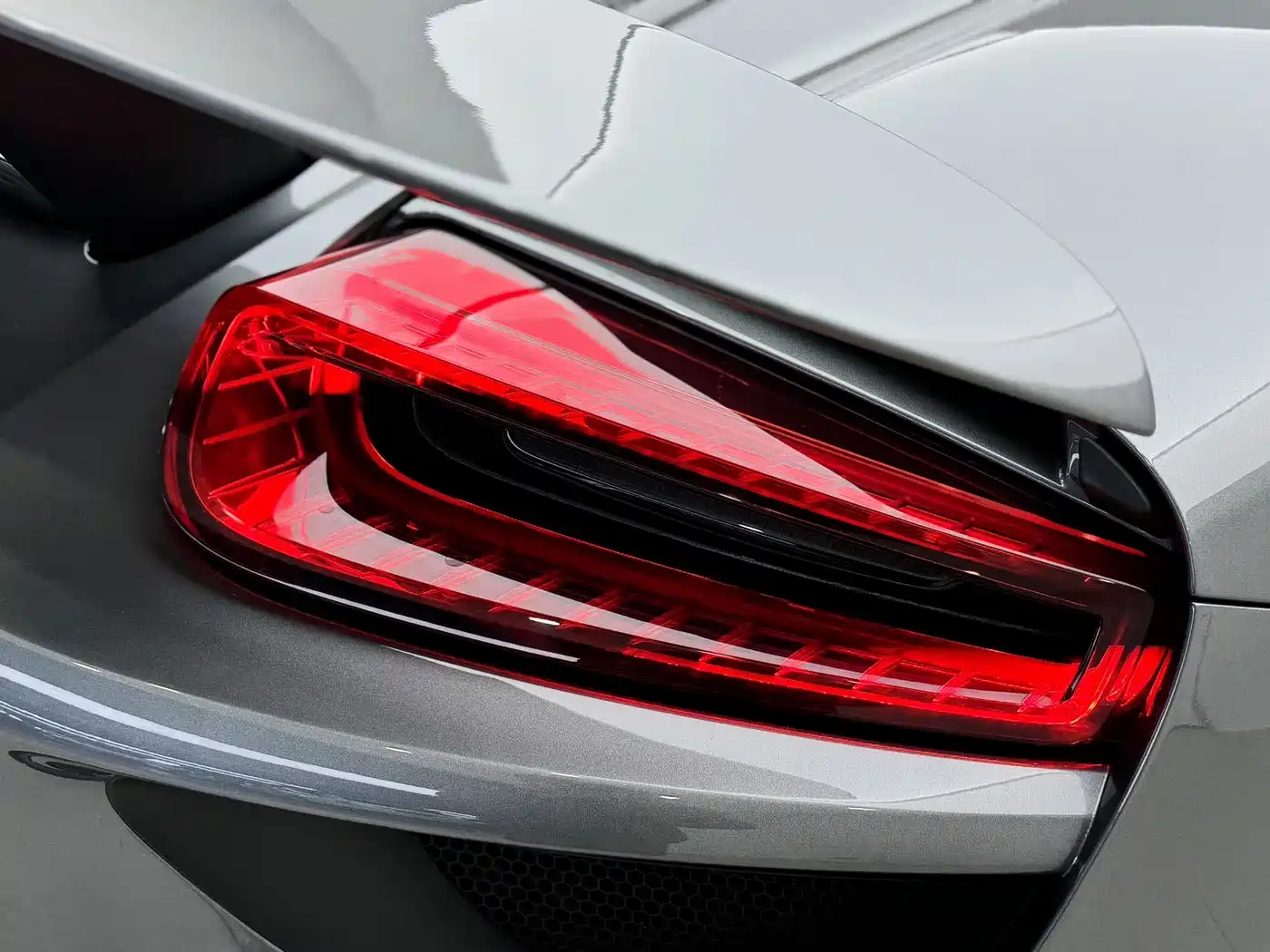 Porsche 918 Spyder 2015 2014 4.6L