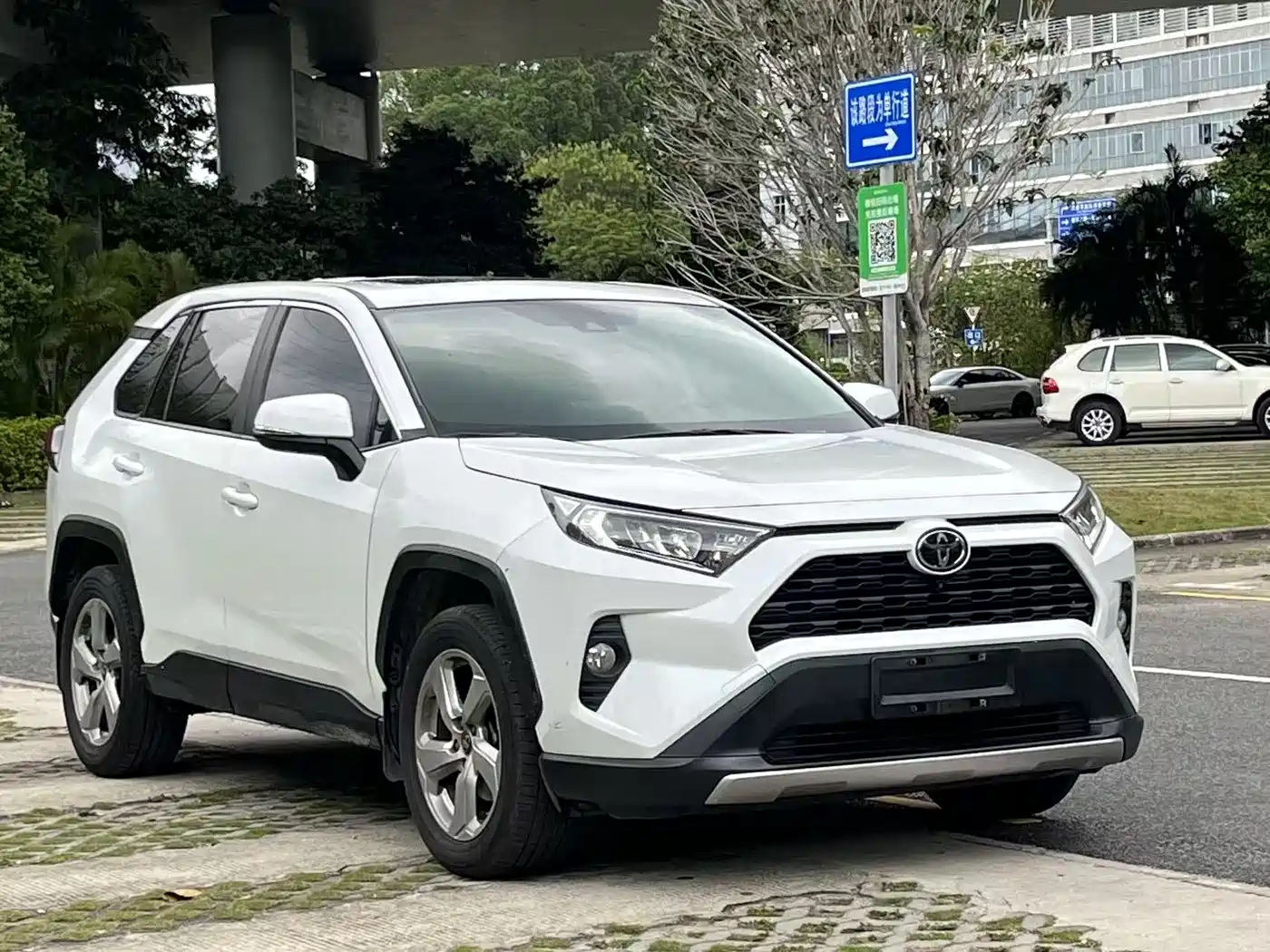 Toyota RAV4 Rongfang 2021 2.0L CVT 2WD Trend PLUS фото 3