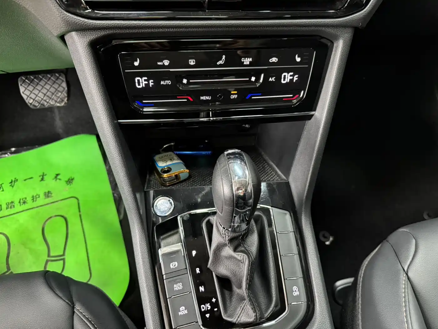 Volkswagen Tharu 2022 280TSI FWD Luxury Edition фото 9