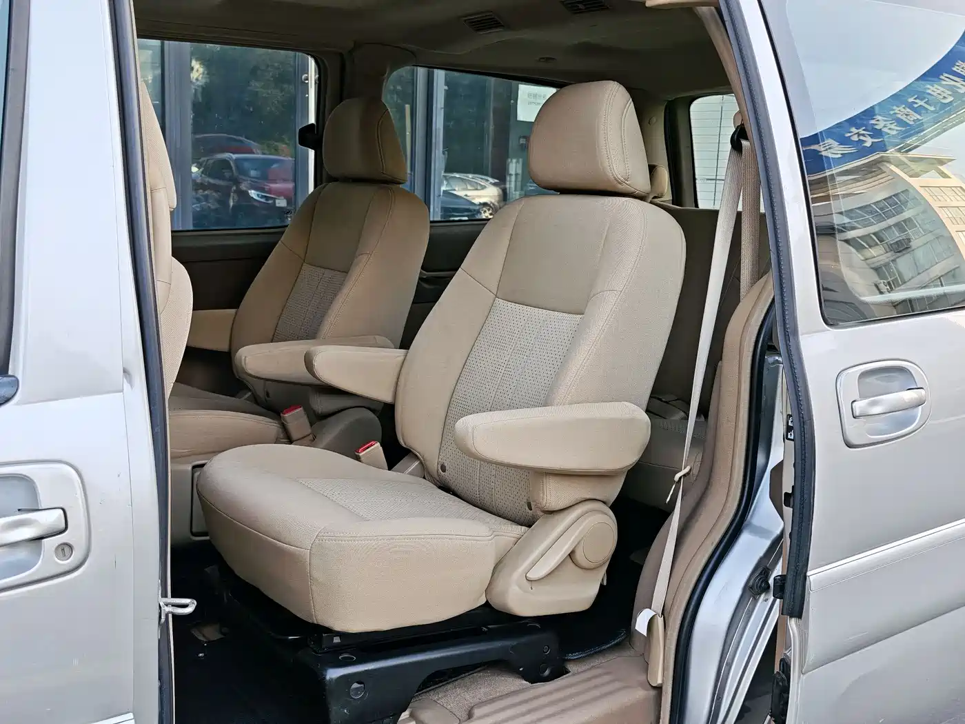 Buick GL8 2014 2.4L Classic Edition фото 5